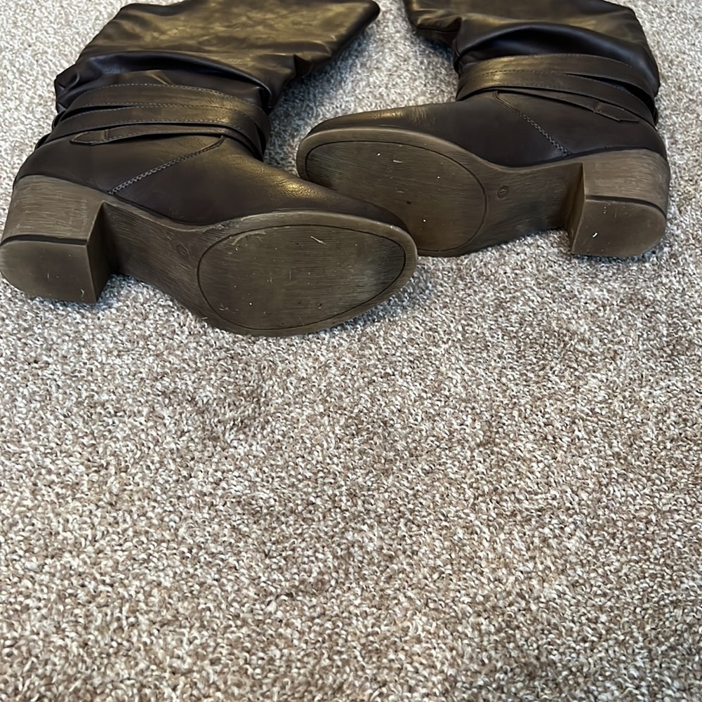 Journee Collection Tall Brown Boots - Picture 9 of 9